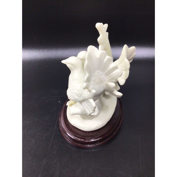 Vintage Jade Collection Love Birds Doves With Wooden Display Base - Original Box - Picture 5 of 10